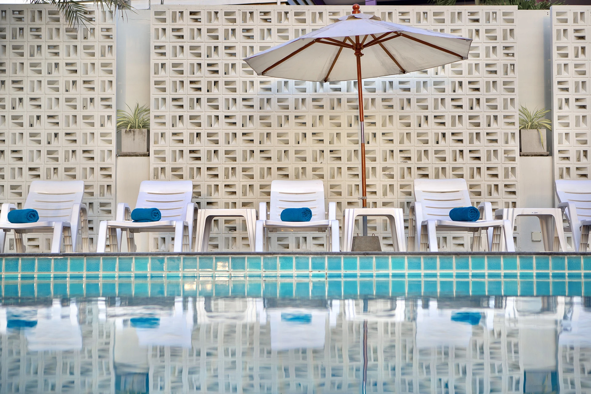 Outdoor Swimming Pool with Sun Deck
