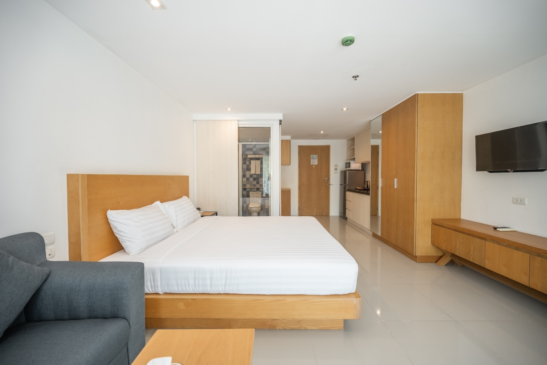 Superior Studio with bed and fully equipped kitchenette at Fourium Pattaya